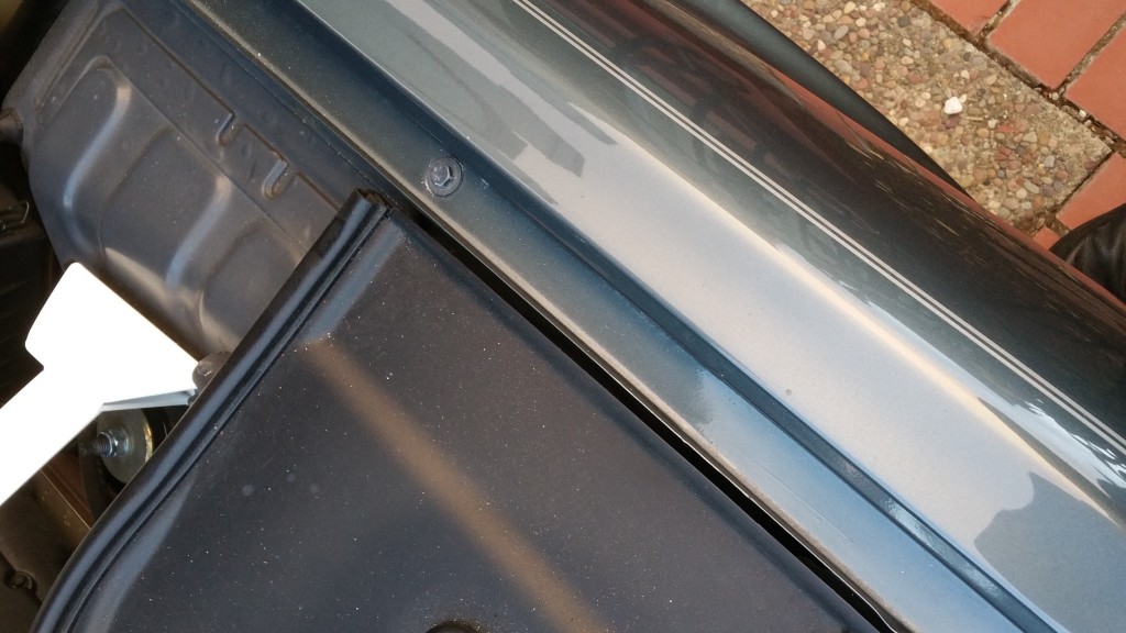 how to spot signs of paint work respray modern cars