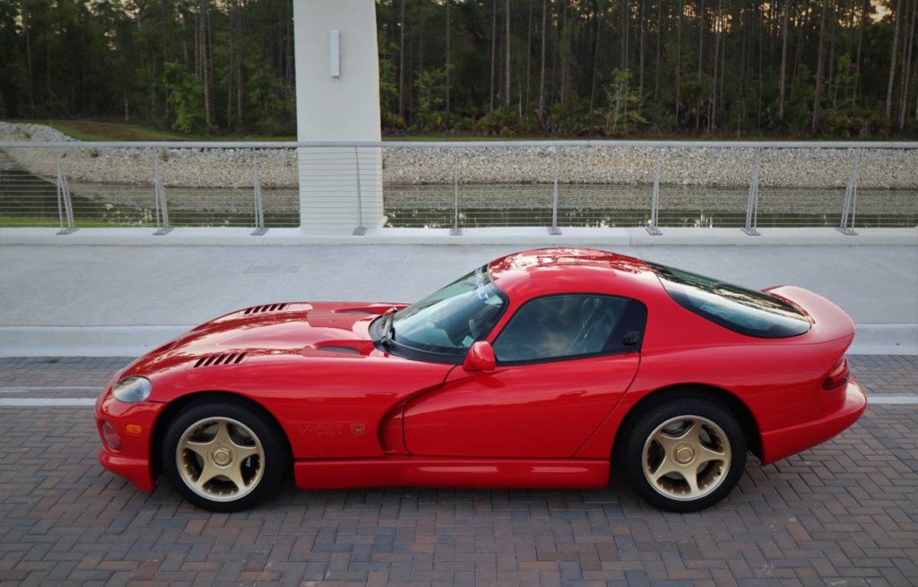 1997 Dodge viper sparkle gold for sale 2