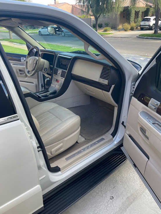 2003 lincoln aviator low mileage captains chairs for sale classifieds interior 