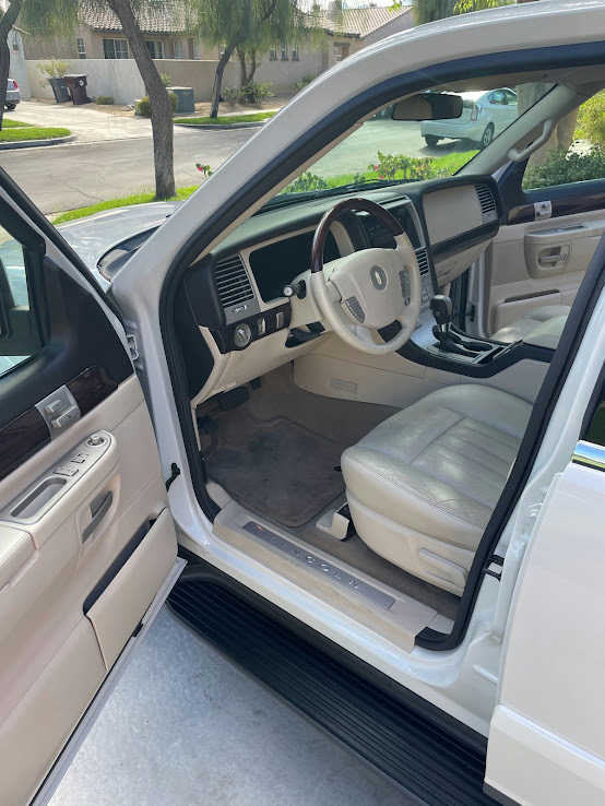 2003 lincoln aviator low mileage captains chairs for sale classifieds interior 1