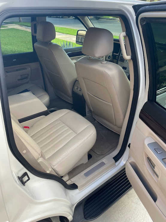 2003 lincoln aviator low mileage captains chairs for sale classifieds interior backseat middle row