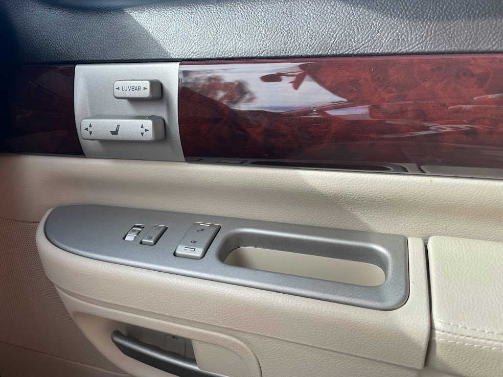 2003 lincoln aviator low mileage captains chairs for sale classifieds interior door panel